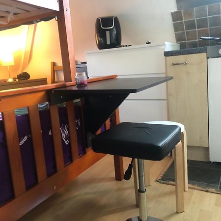 Peaceful Studio-Flat With Driveway In Golders Green Apartment London Ngoại thất bức ảnh